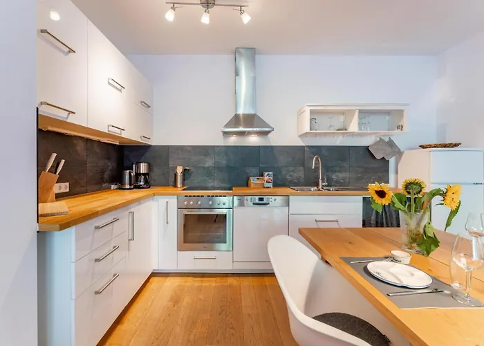 Wander Lust * マリア・アルム・アム・シュタイナーネン・メアー