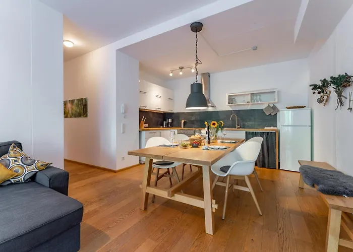 Wander Lust マリア・アルム・アム・シュタイナーネン・メアー